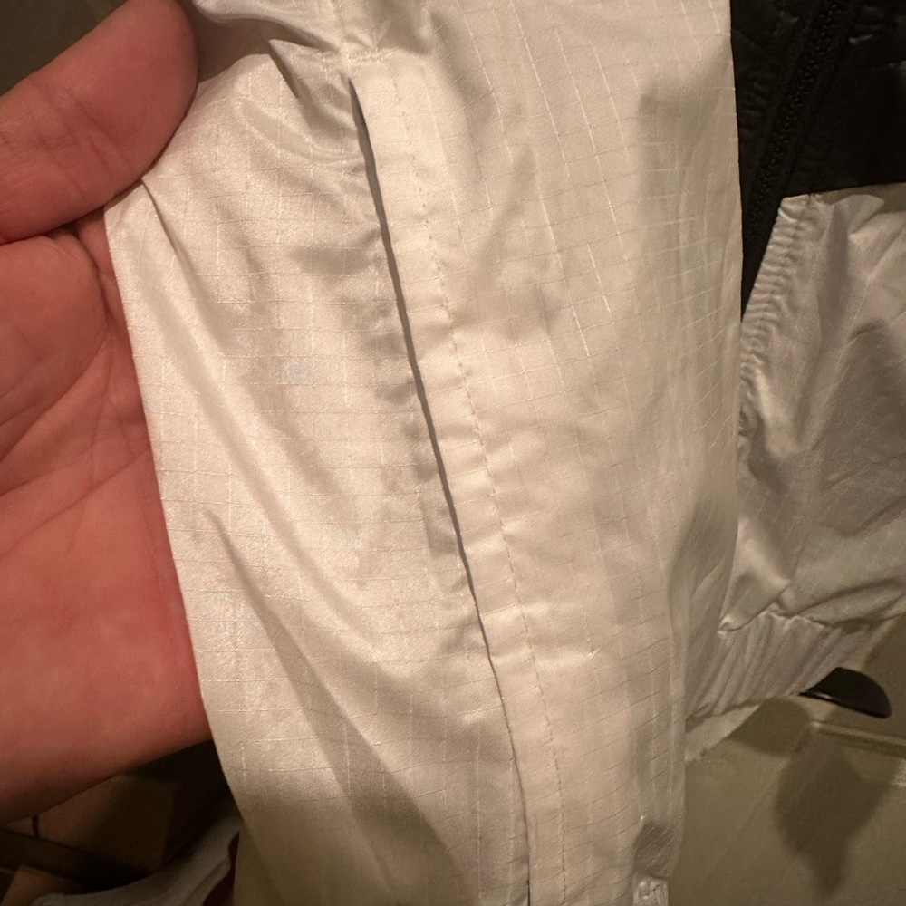 Nike Black Ripstop Hooded Jacket - Picture 7 of 10